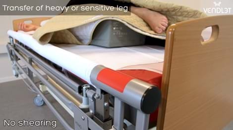 Transfer of heavy or sensitive legs